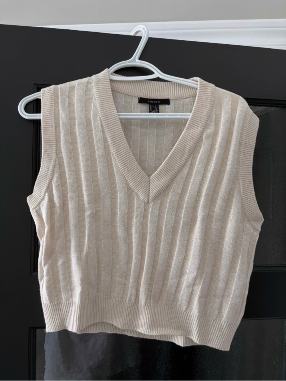 Forever 21 Ribbed V-Neck Sweater Vest - Cream